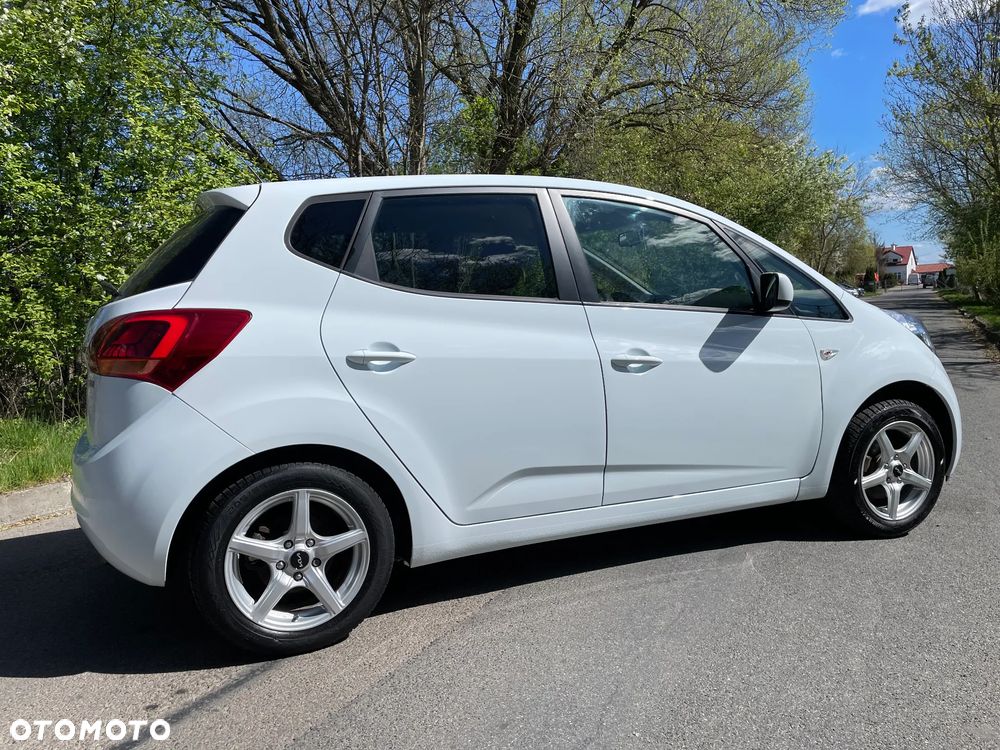 Kia Venga 1.4 CVVT Business Line - 11