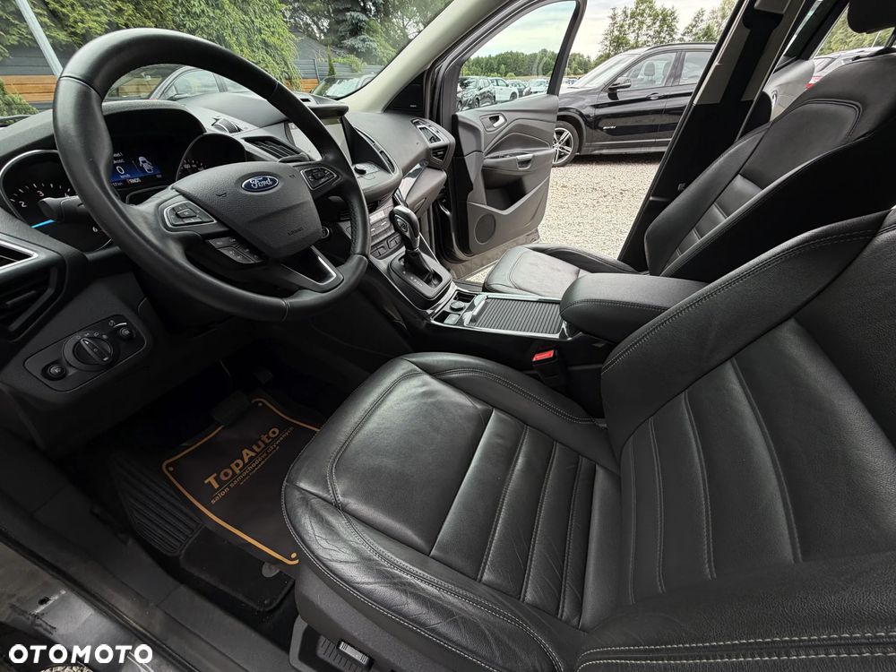 Ford Kuga 2.0 TDCi 2x4 Titanium - 18