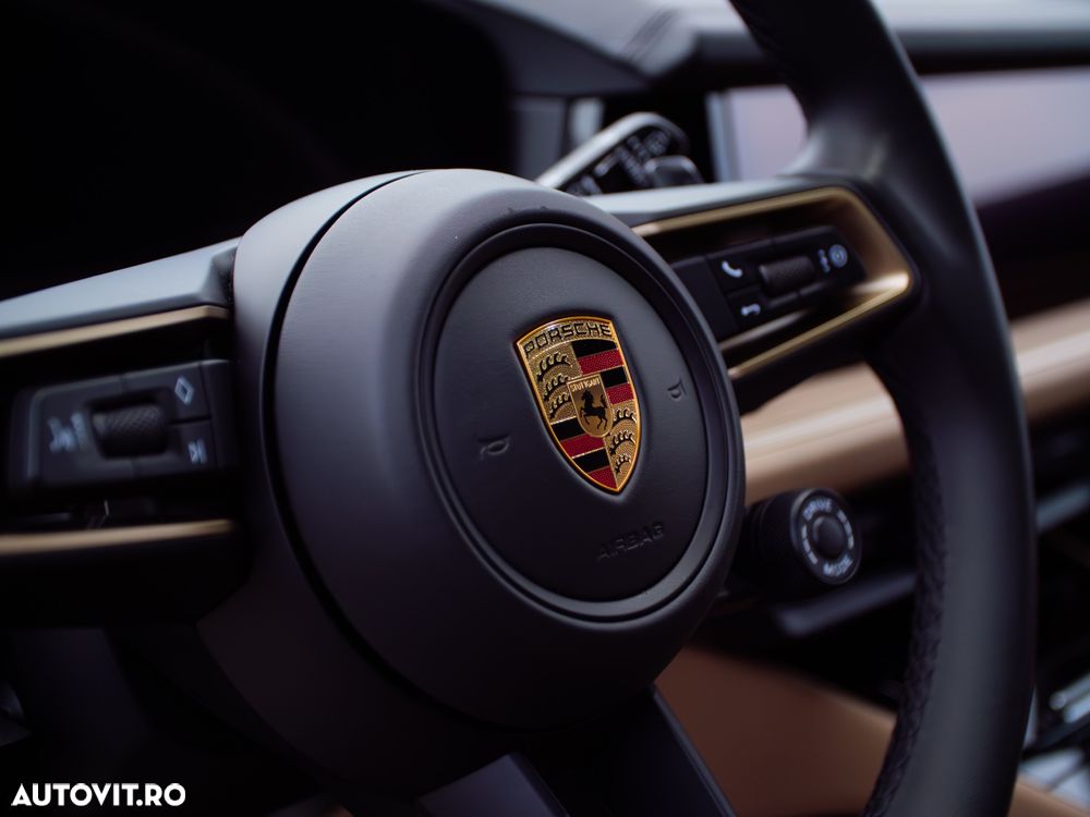 Porsche Cayenne - 34