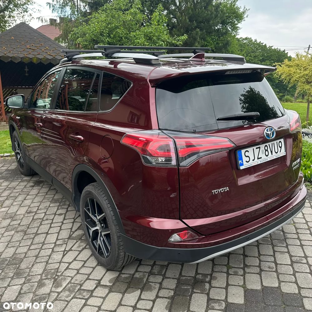 Toyota RAV4 - 8