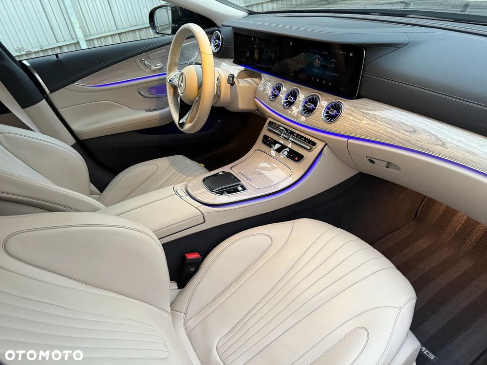 Mercedes-Benz CLS - 2