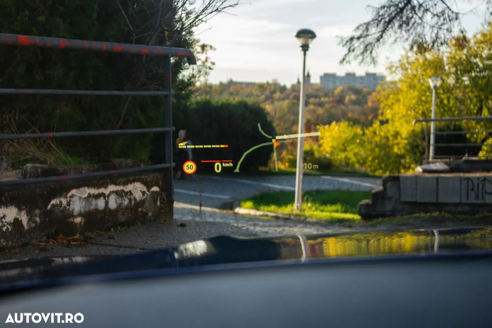 BMW Seria 3 330d xDrive AT MHEV - 24