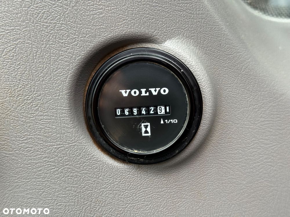 Volvo EC 140 EL - 38