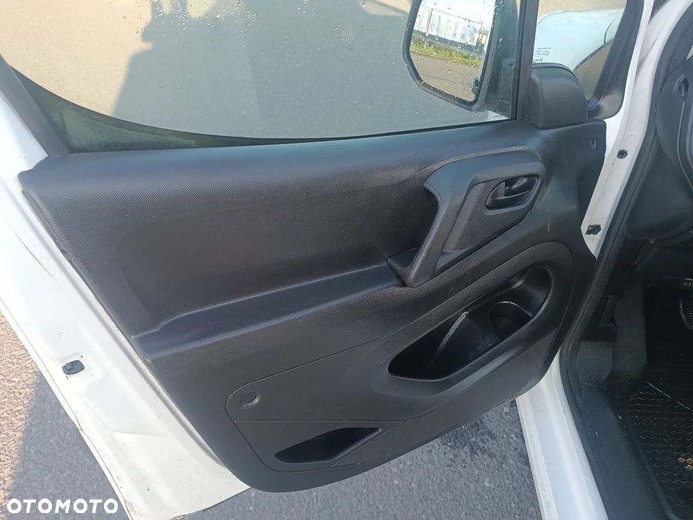 Citroën BERLINGO - 12