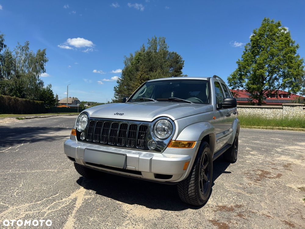 Jeep Cherokee 3.7 Limited - 16