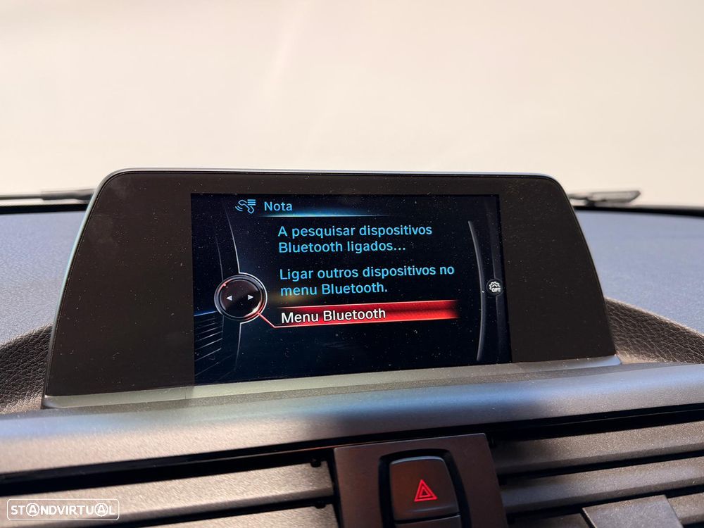 BMW 118 d Pack M - 27