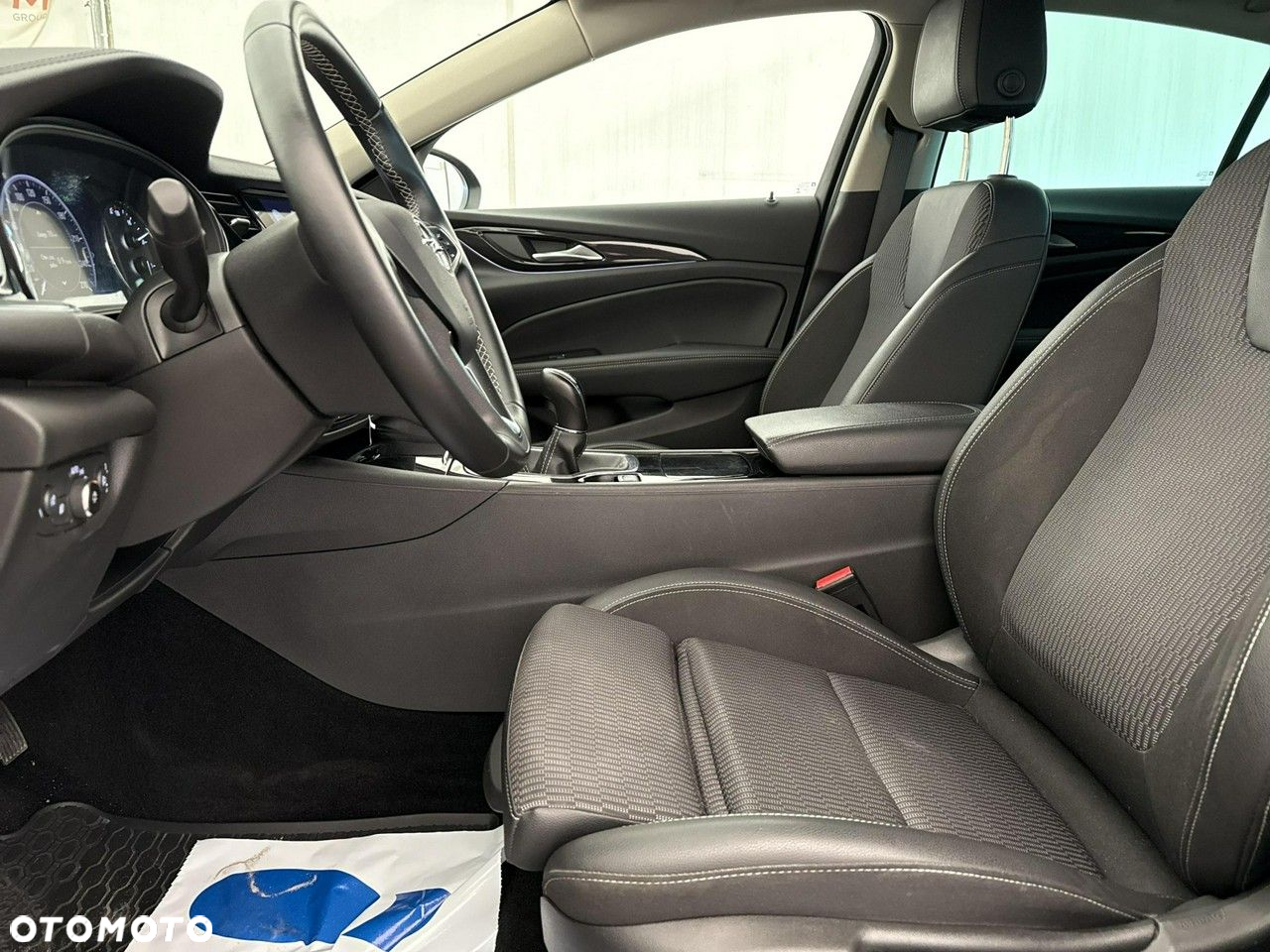 Opel Insignia - 12