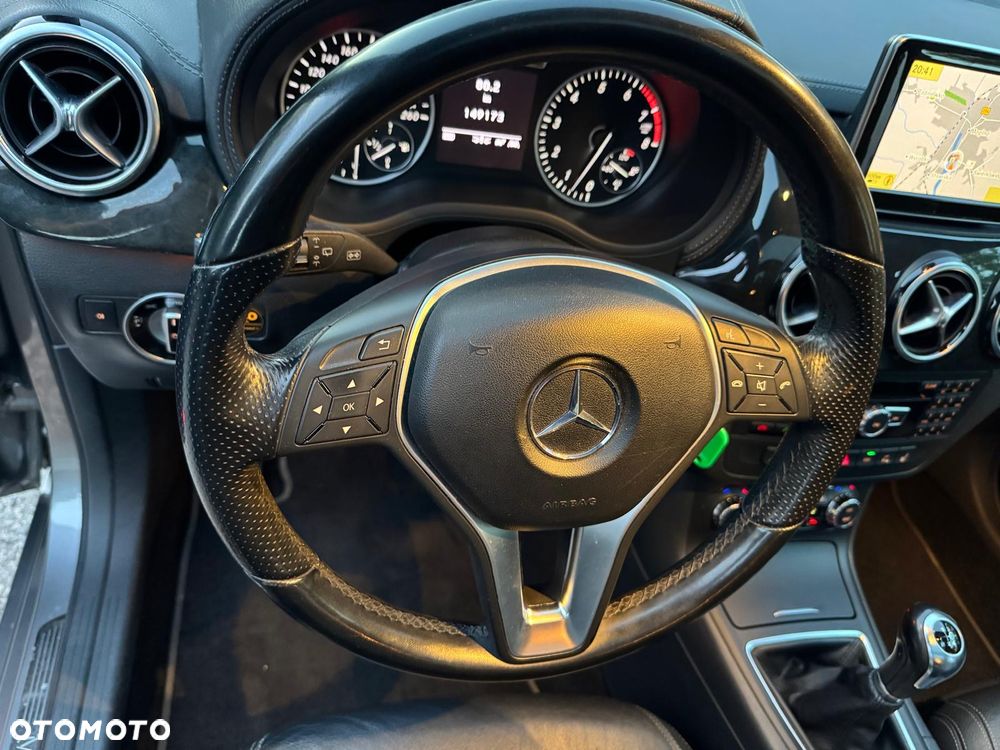Mercedes-Benz Klasa B 180 BlueEFFICIENCY Edition - 20