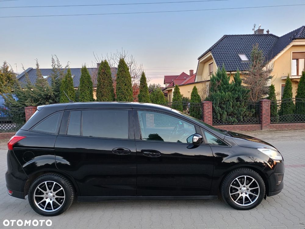 Ford Grand C-MAX - 8