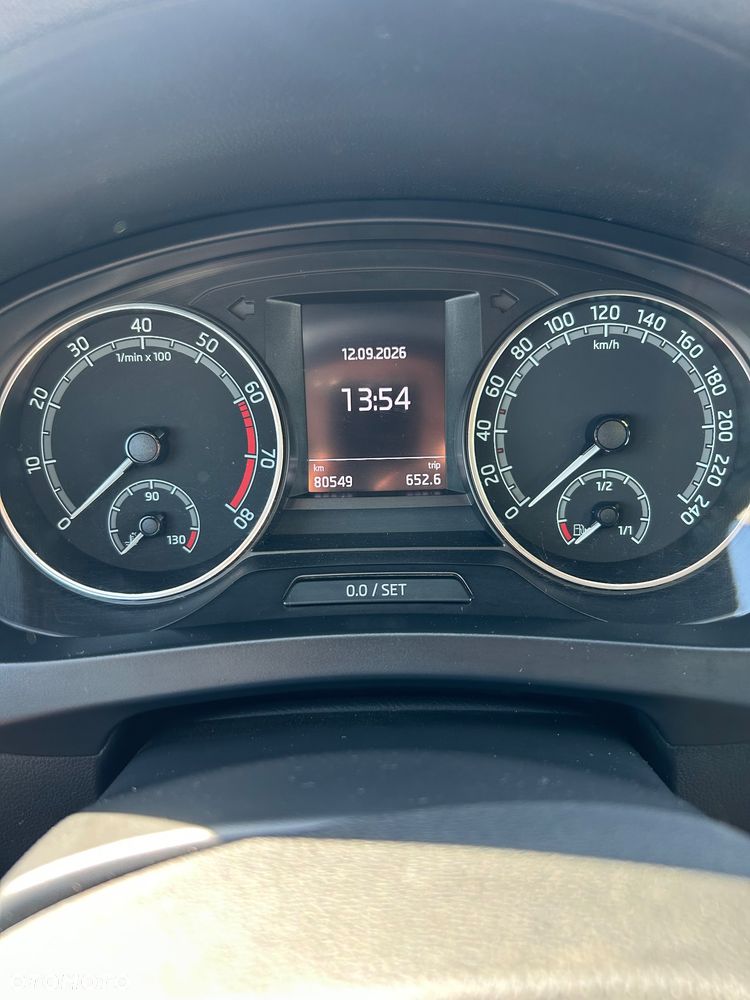 Skoda RAPID 1.0 TSI Active - 6