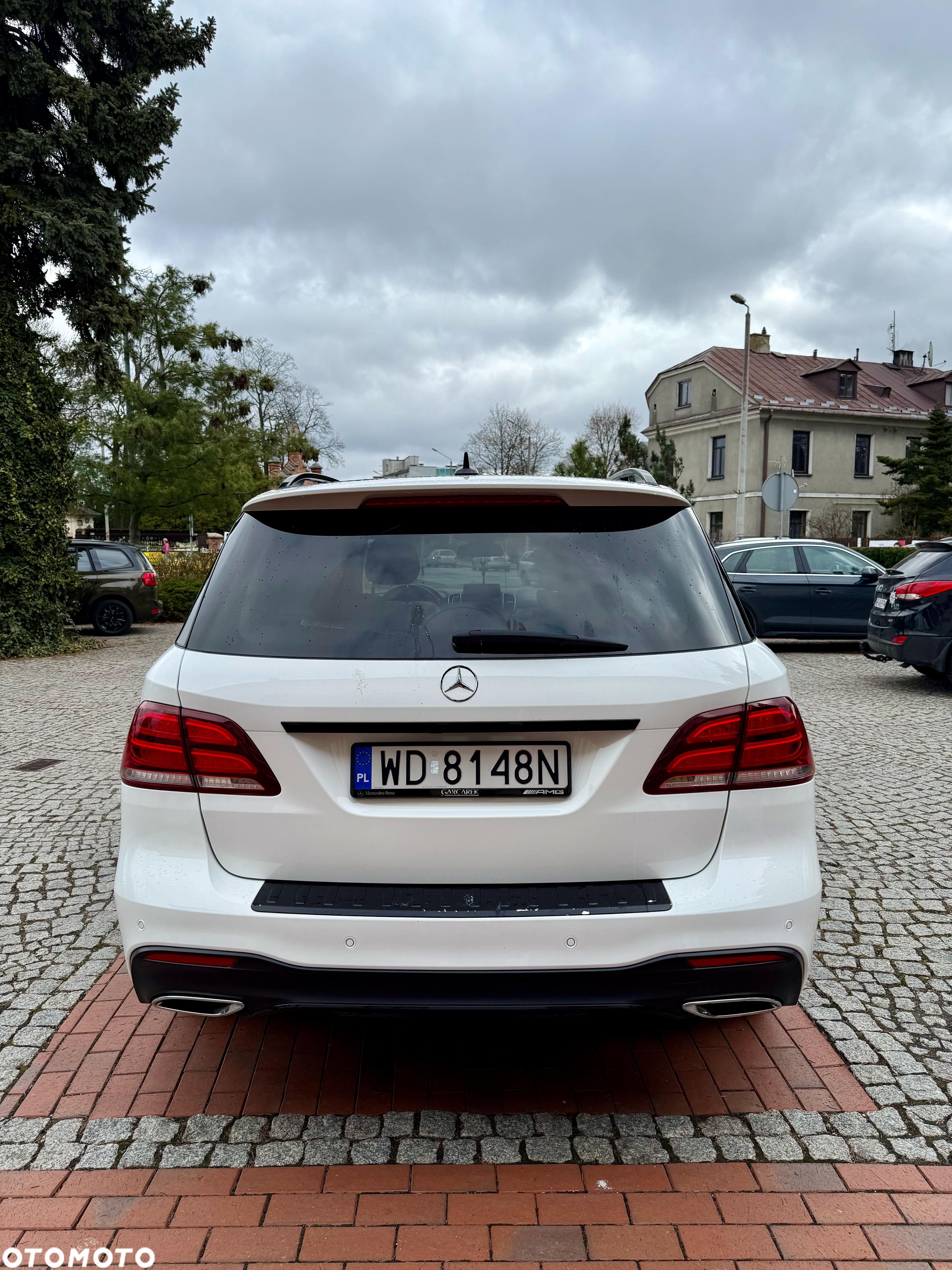 Mercedes-Benz GLE 350 d 4-Matic - 6