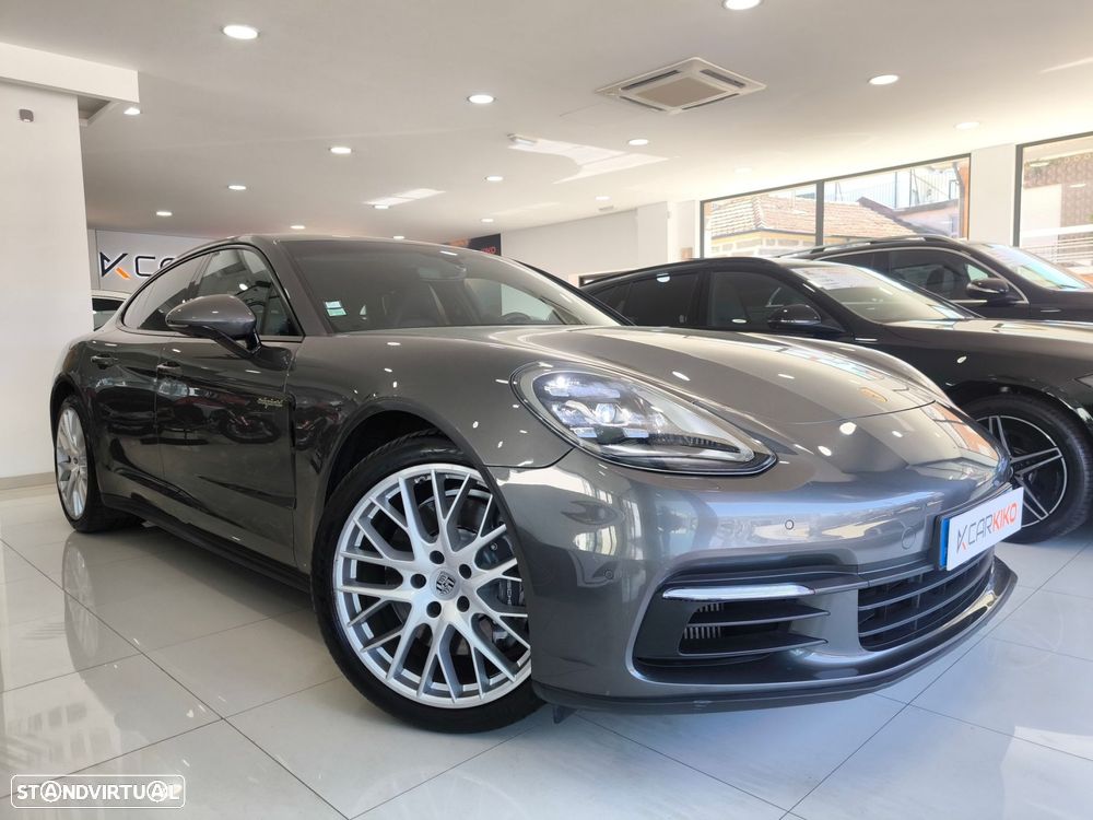 Porsche Panamera - 1