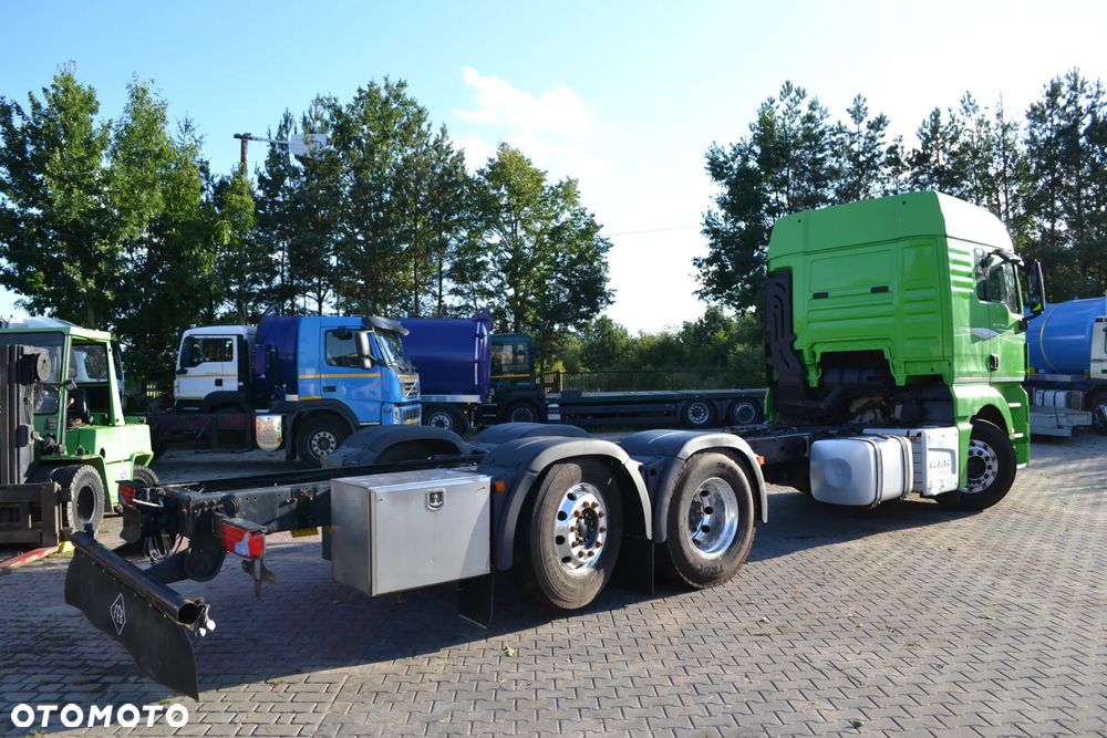 MAN TGX 26.400 TRZECIA OŚ SKRĘTNA RAMA  7.5 m KLIMATYZACJA - 4