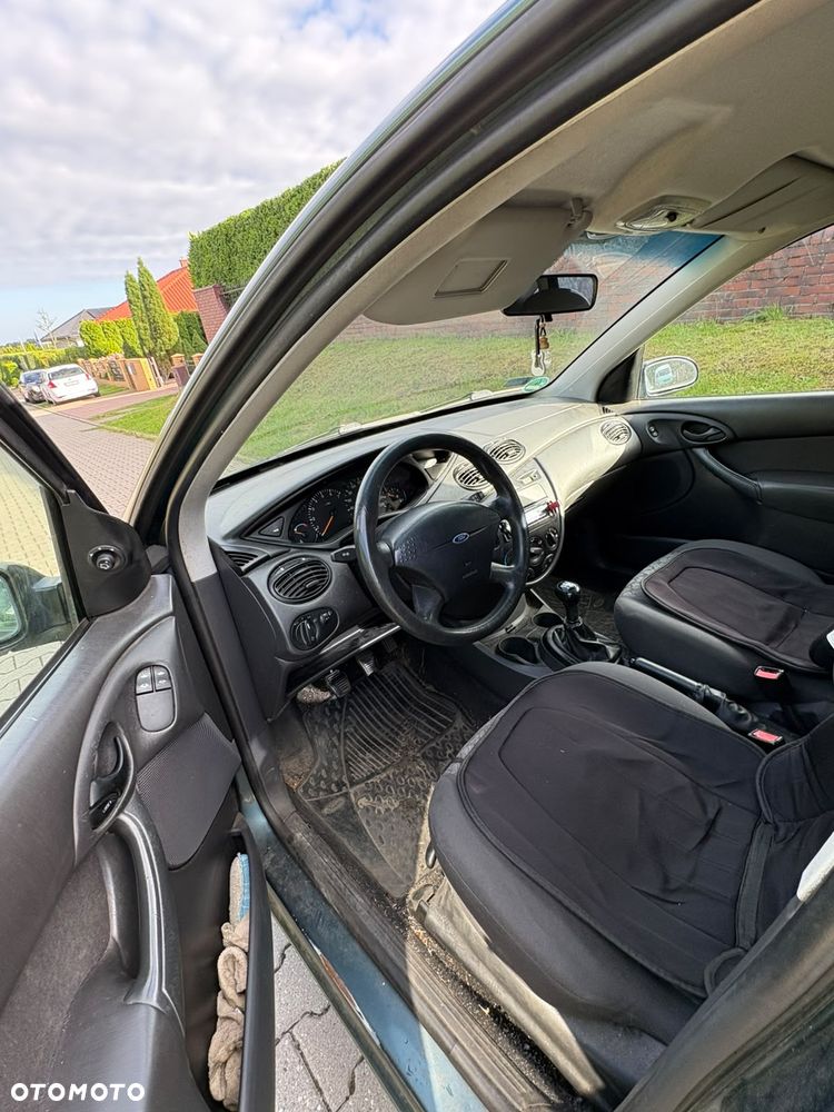 Ford Focus 1.6 Comfort - 12
