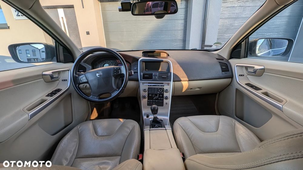 Volvo XC 60 D5 AWD - 6