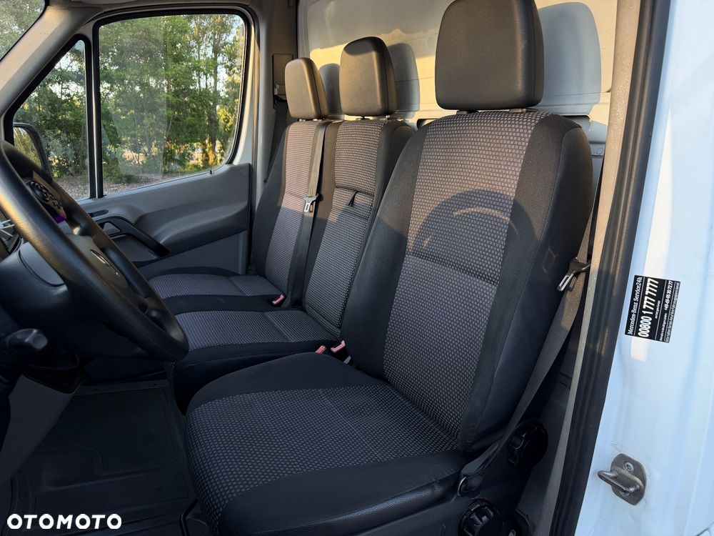 Mercedes-Benz Sprinter - 4