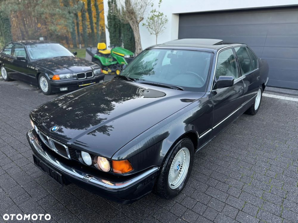 BMW Seria 7 750i - 6