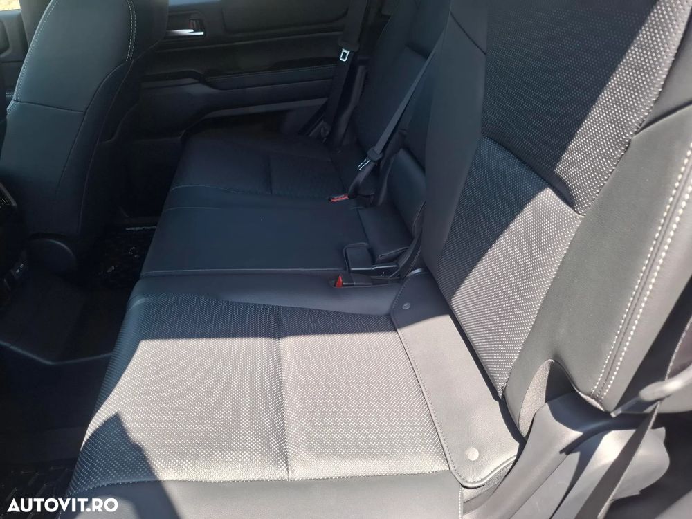Toyota Land Cruiser 250 - 18
