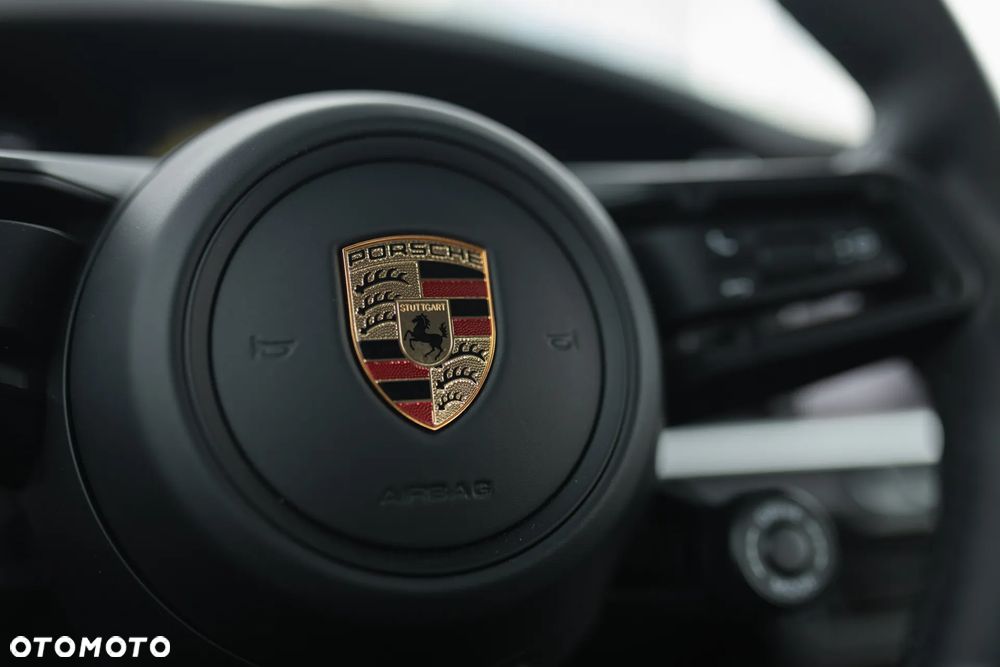 Porsche 911 Turbo S - 26