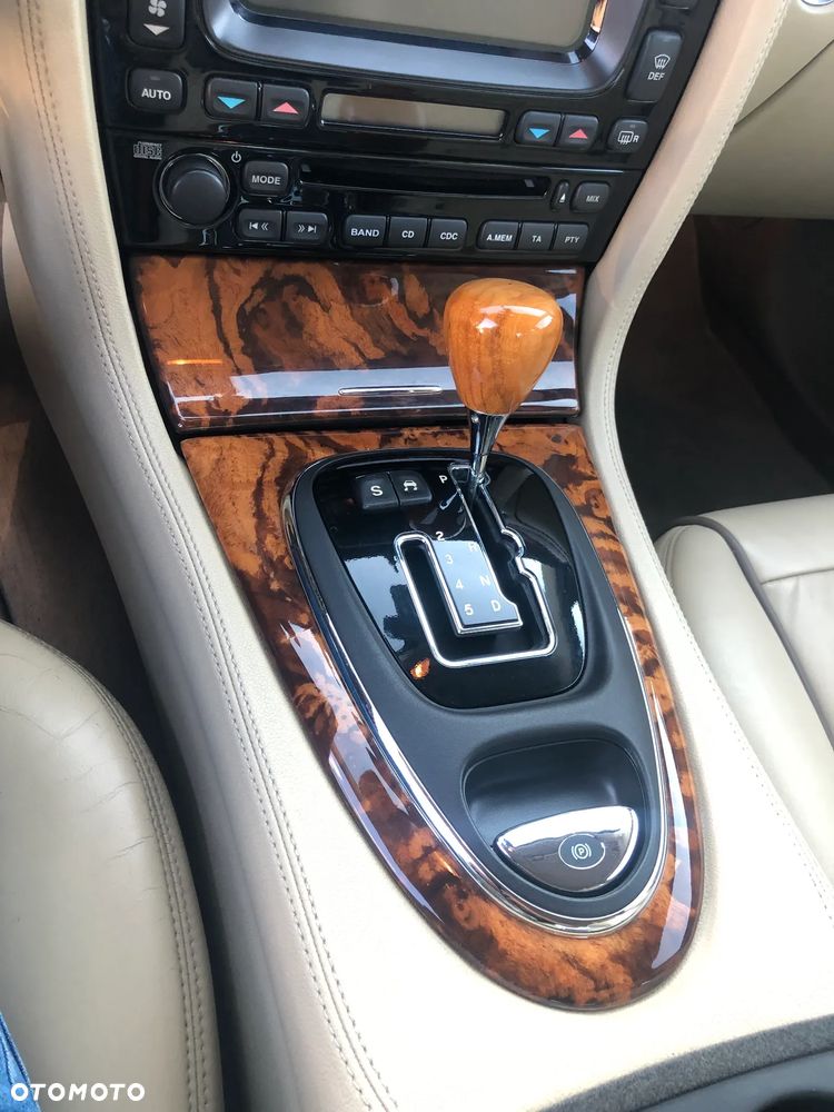 Jaguar XJ XJ6 2.7 D Executive - 18