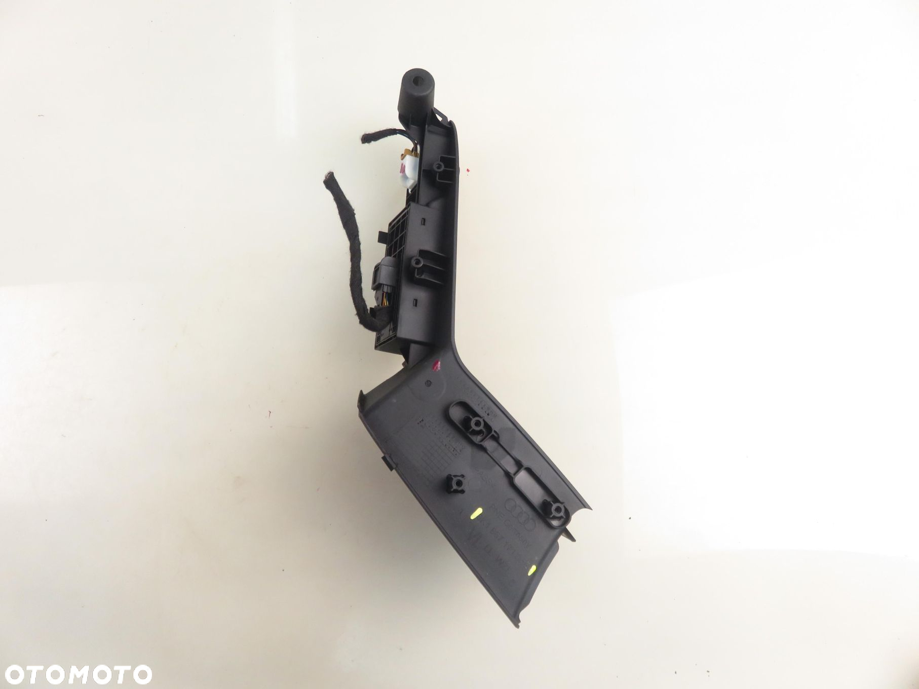 PANEL SZYB AUDI A4 B8  8K1867171D 8K1867171E - 8