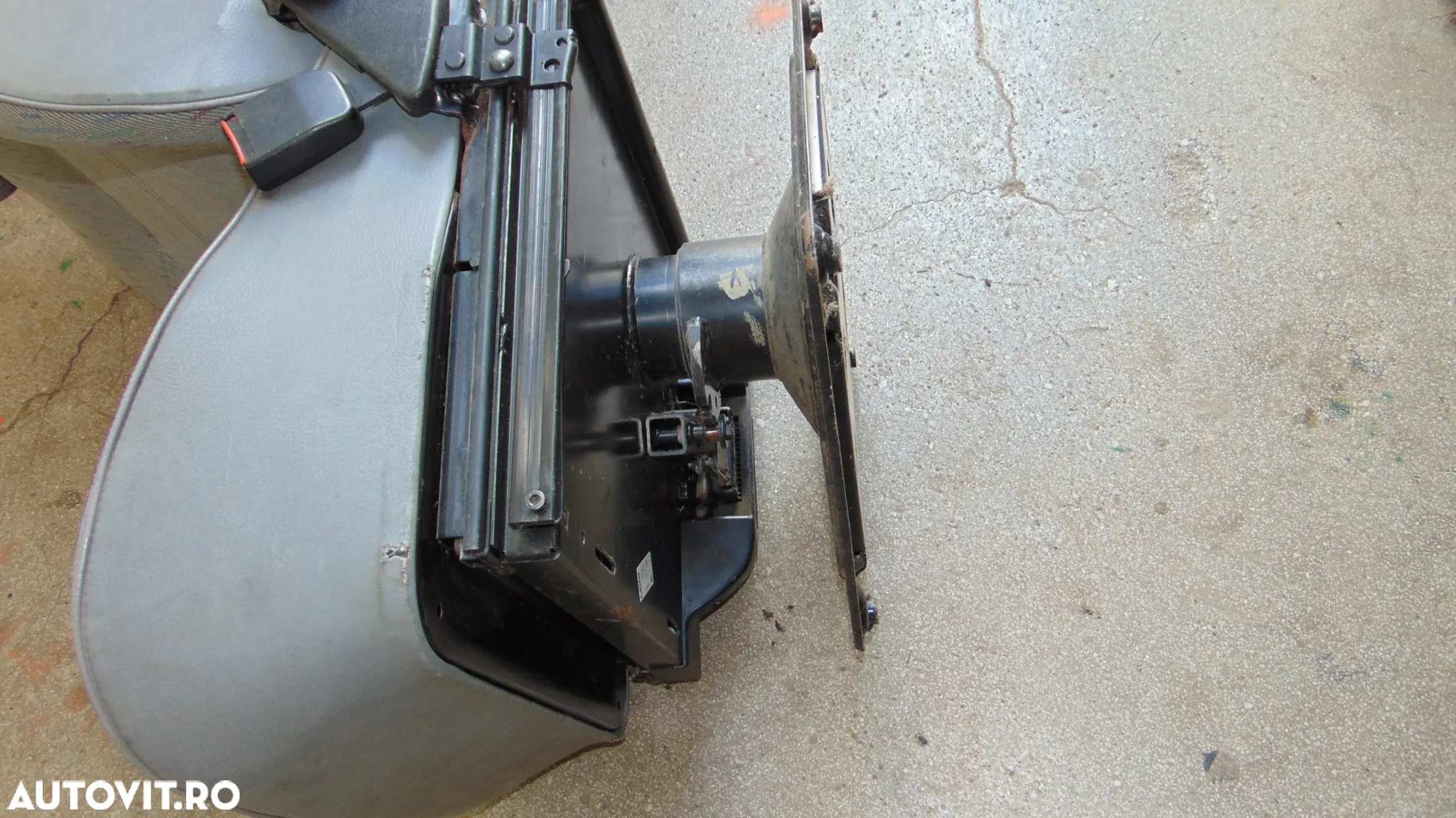 Scaun fata pasager rotativ  VW T4 Caravelle an 1992-2001 - 9