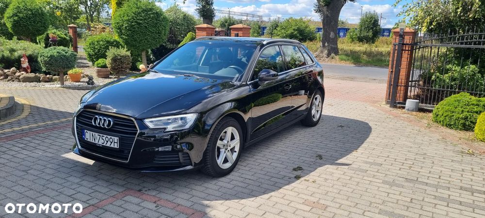 Audi A3 Sportback 1.5 TFSI S tronic - 1