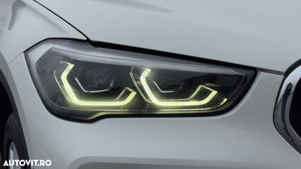 BMW X1 sDrive18d Aut. Sport Line - 18