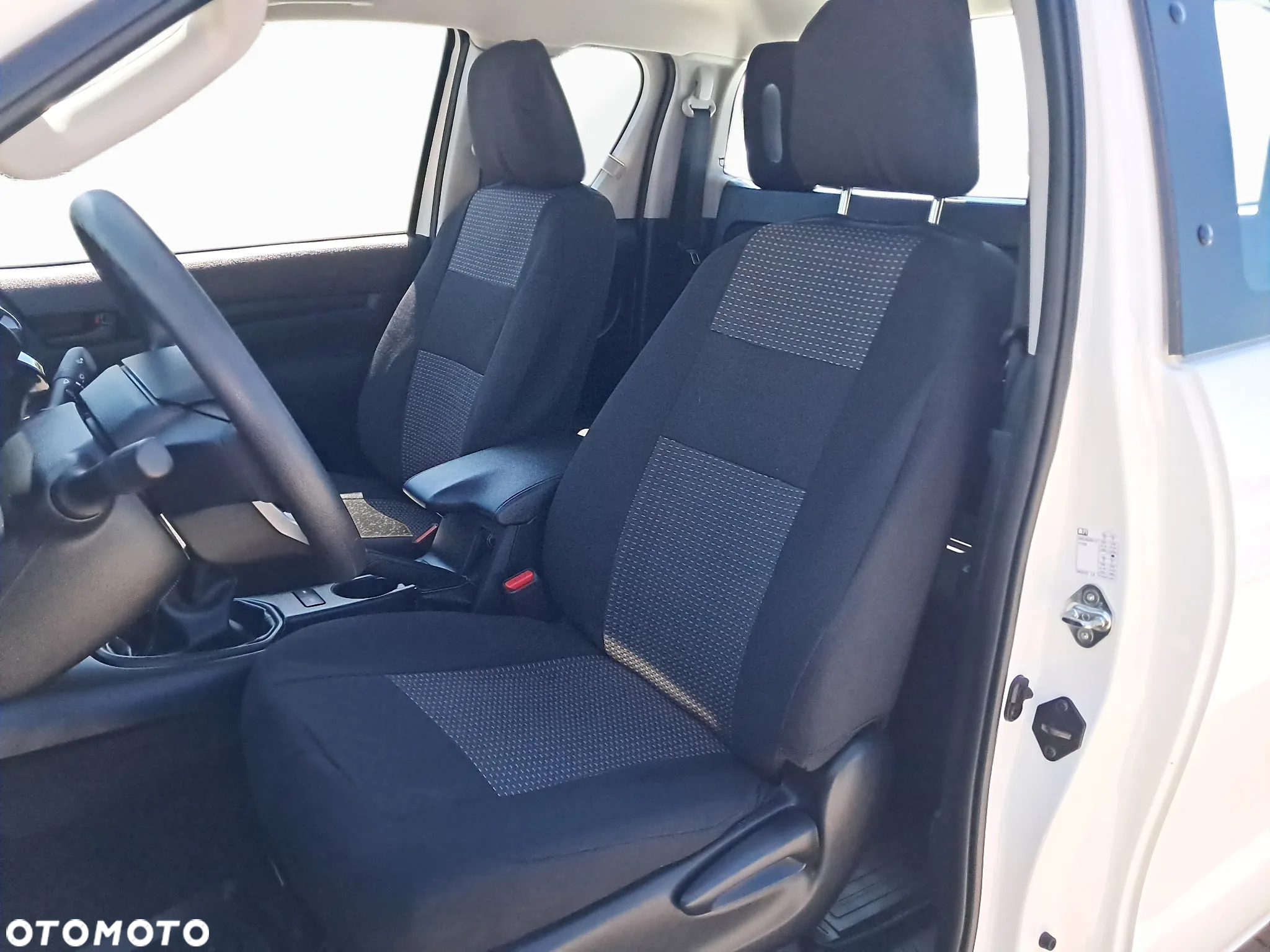 Toyota Hilux 2.4 D-4D Single Cab DLX 4x4 - 11