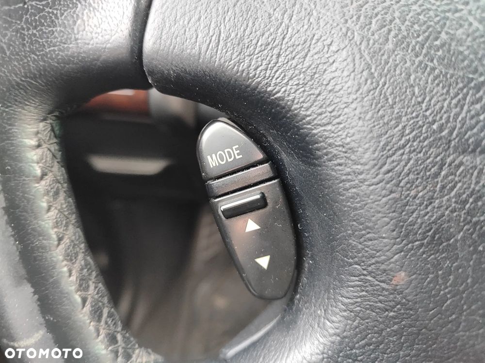 Toyota Avensis 2.0 VVT-i Sol - 27