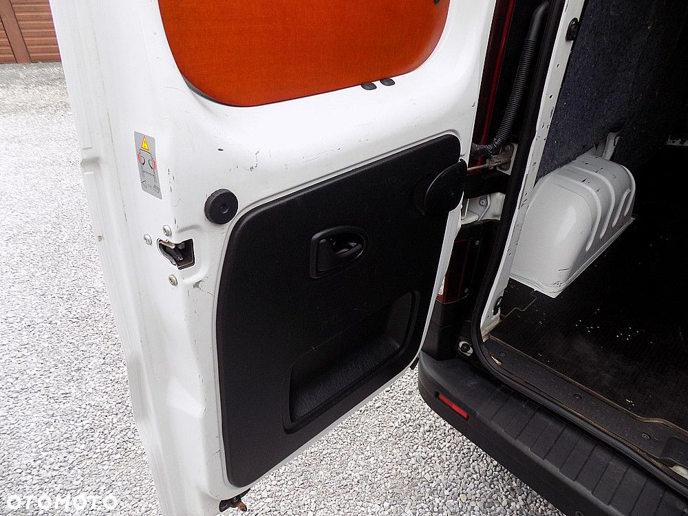 Renault Trafic - 15