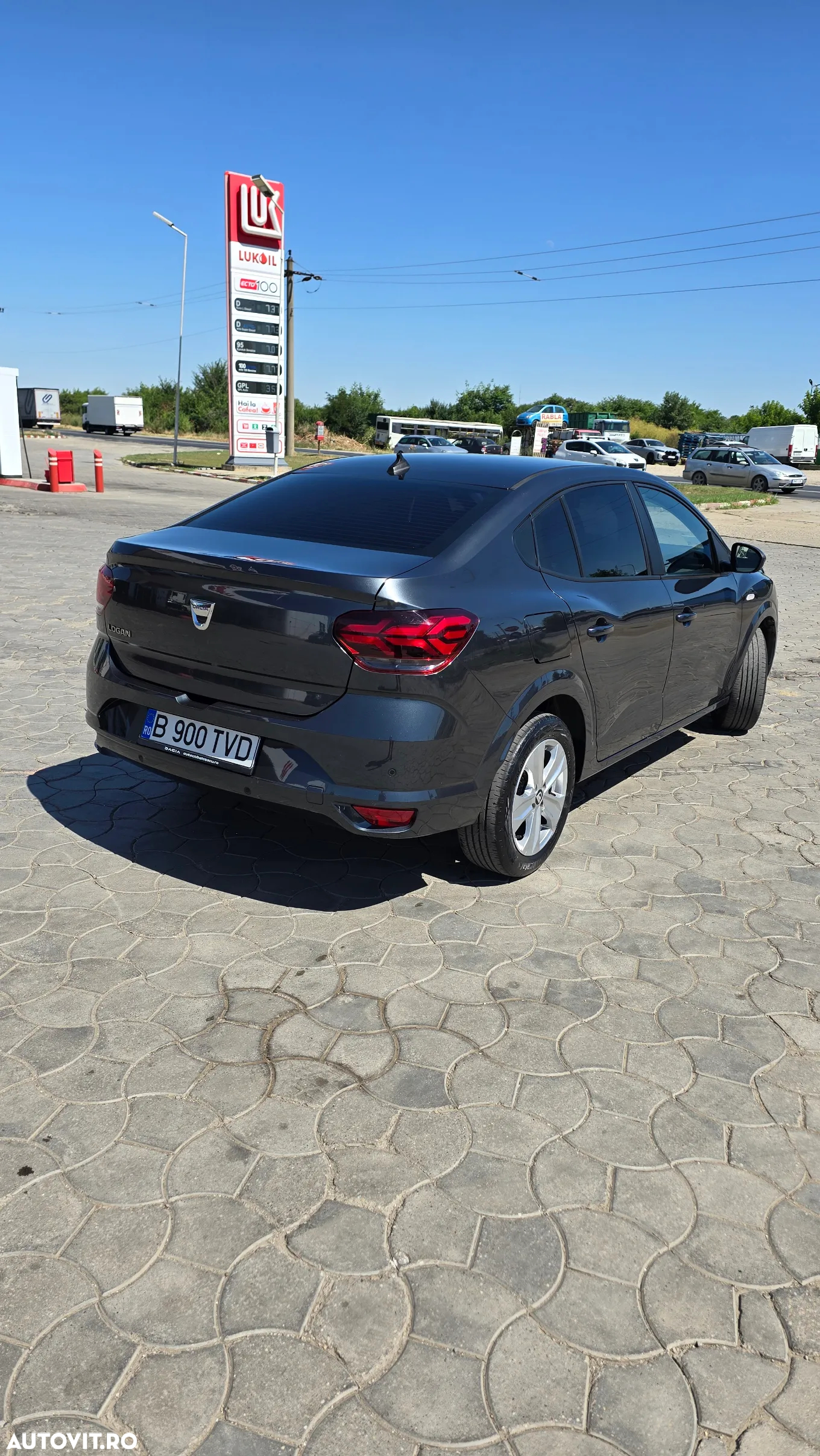 Dacia Logan ECO-G 100 MT5 Essential - 3
