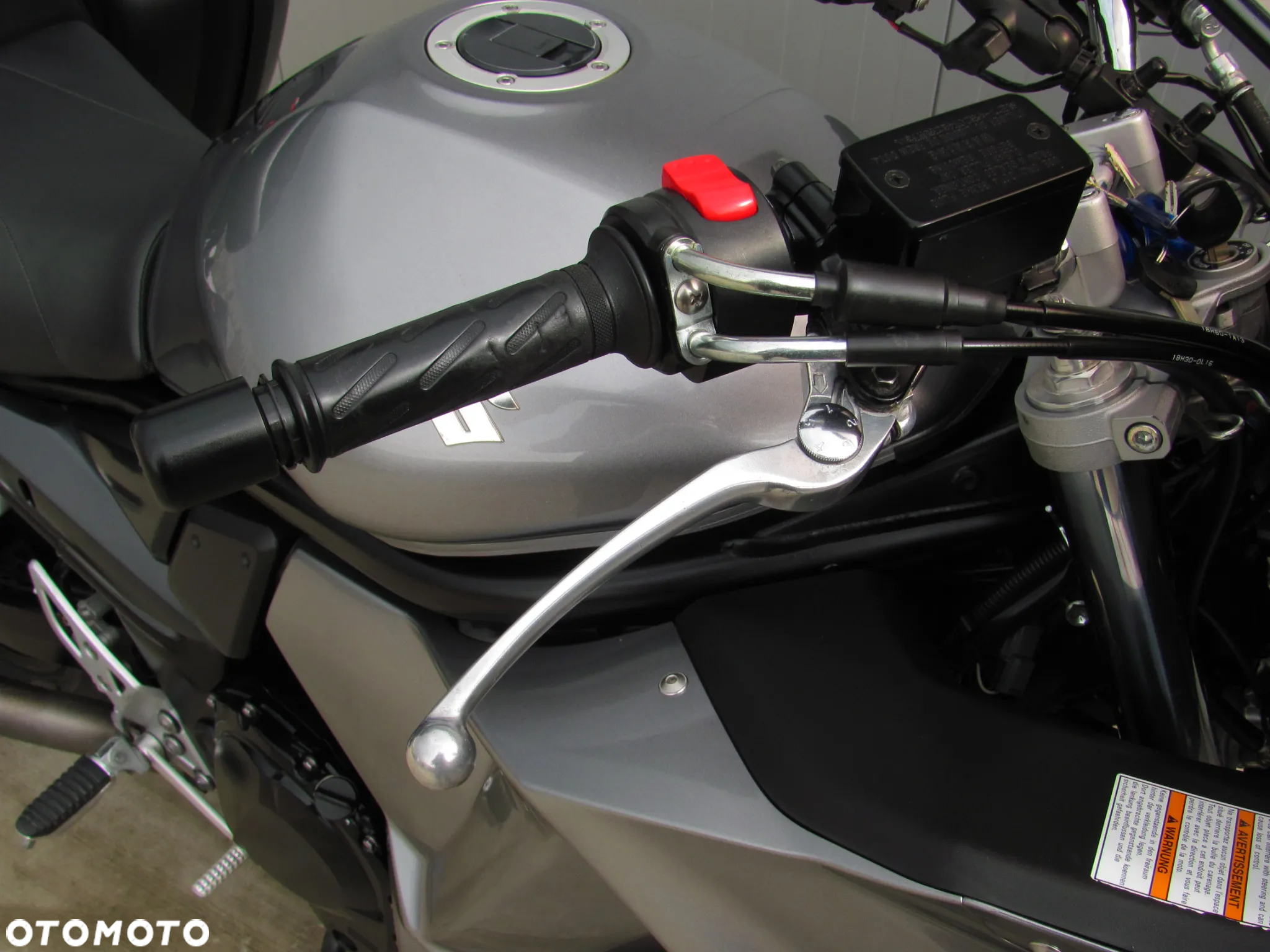 Suzuki GSX - 14
