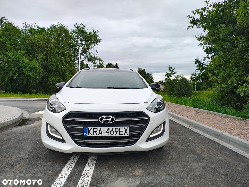 Hyundai i30 Kombi 1.6 GDi DCT Style - 6