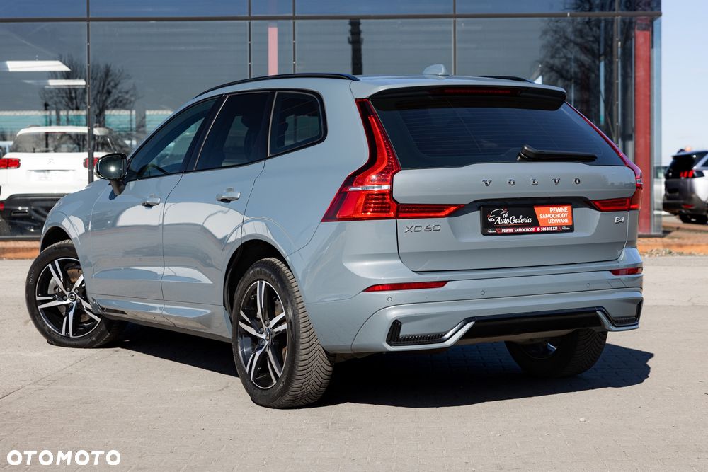 Volvo XC 60 B4 D Ultimate Dark - 10