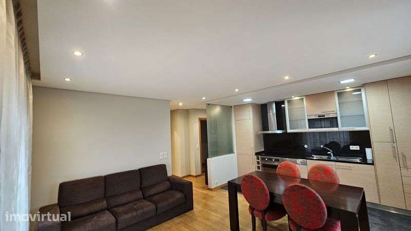 Arrendo T1 open-space - Grande imagem: 5/11