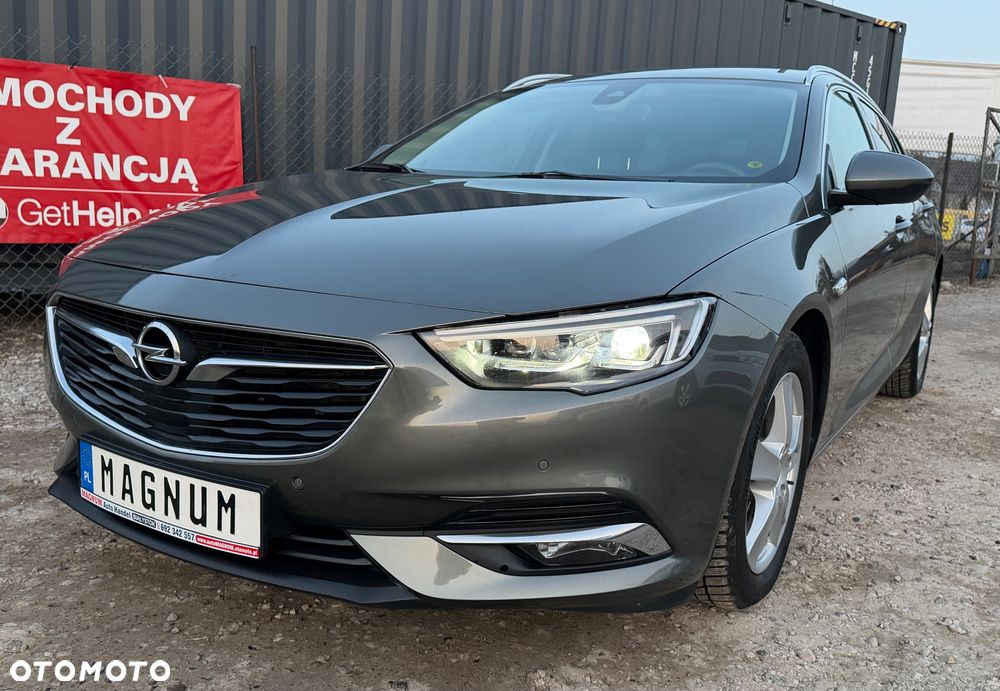Opel Insignia - 1