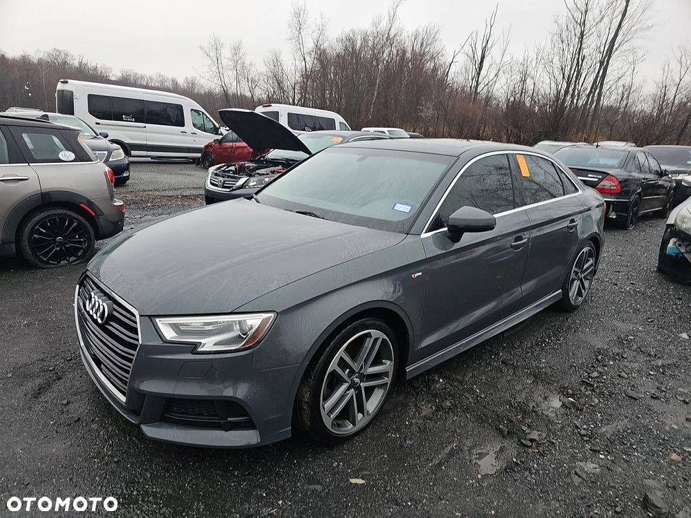 Audi A3 Limousine 40 TFSI quattro S tronic sport - 1