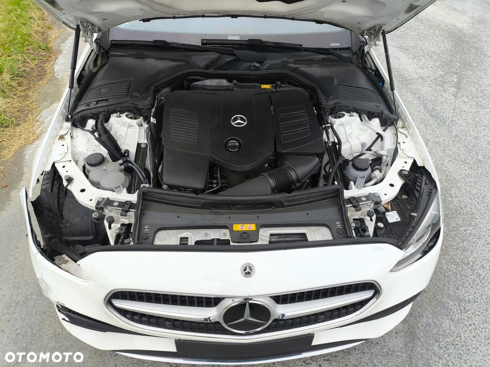Mercedes-Benz Klasa C 200 4Matic 9G-TRONIC AMG Line - 17