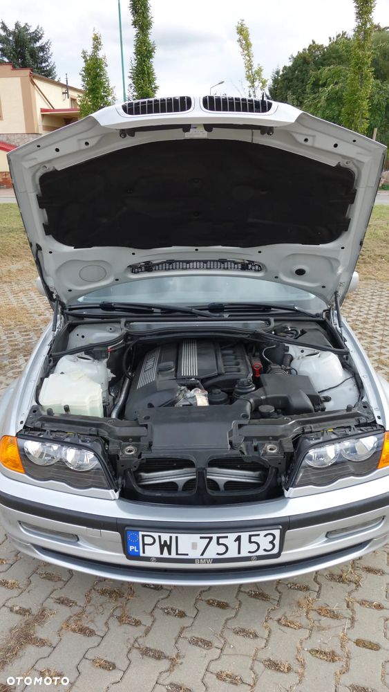 BMW Seria 3 320i - 18