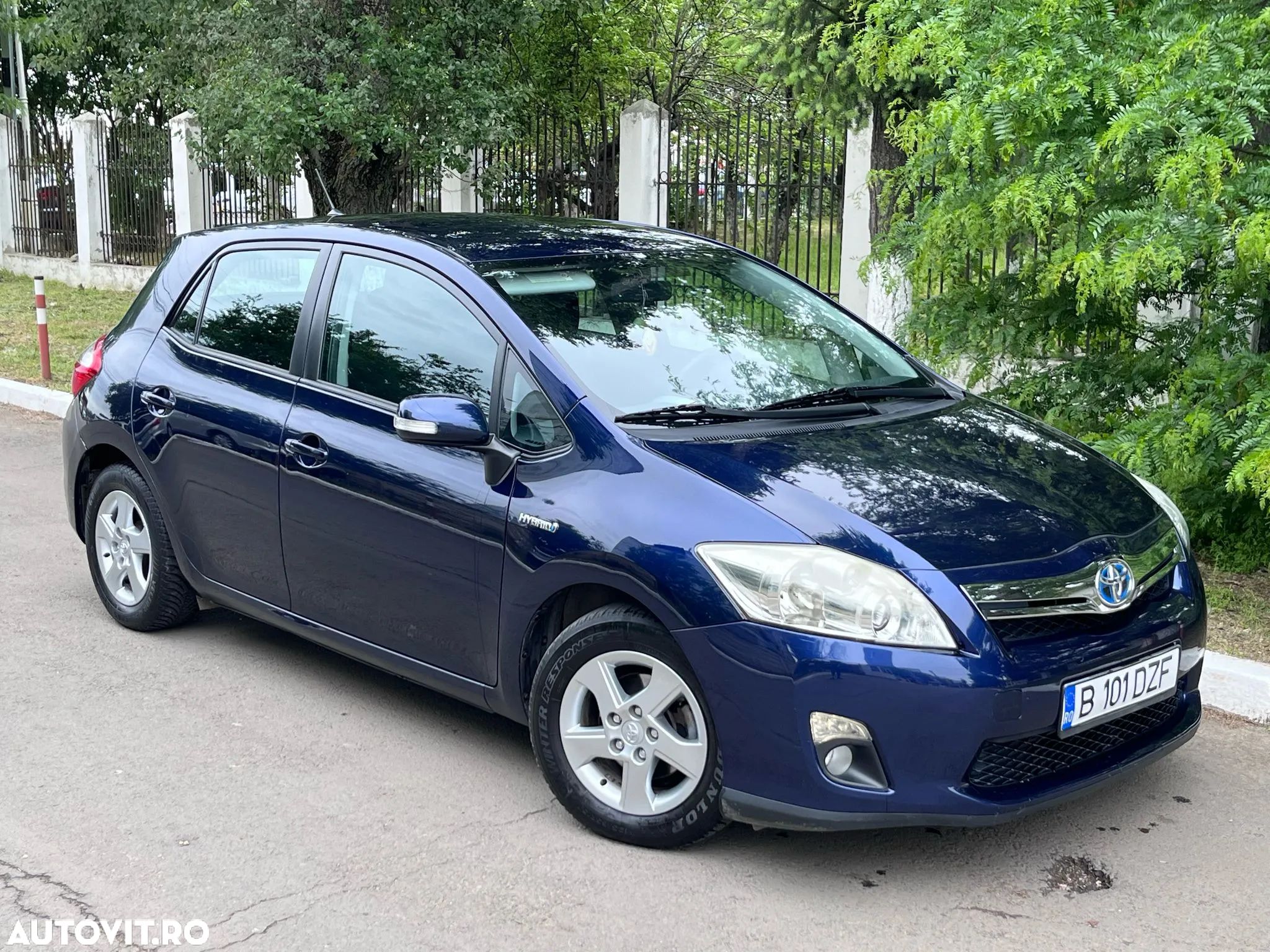 Toyota Auris - 1