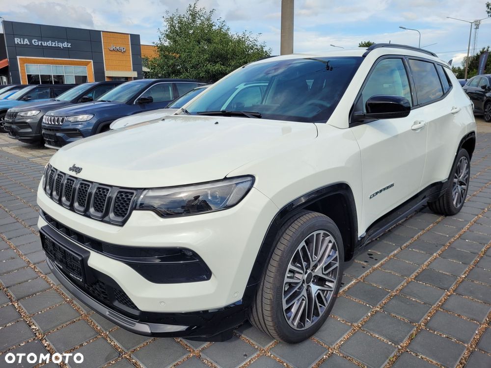 Jeep Compass 1.5 T4 mHEV Summit Winter Edition FWD S&S DCT