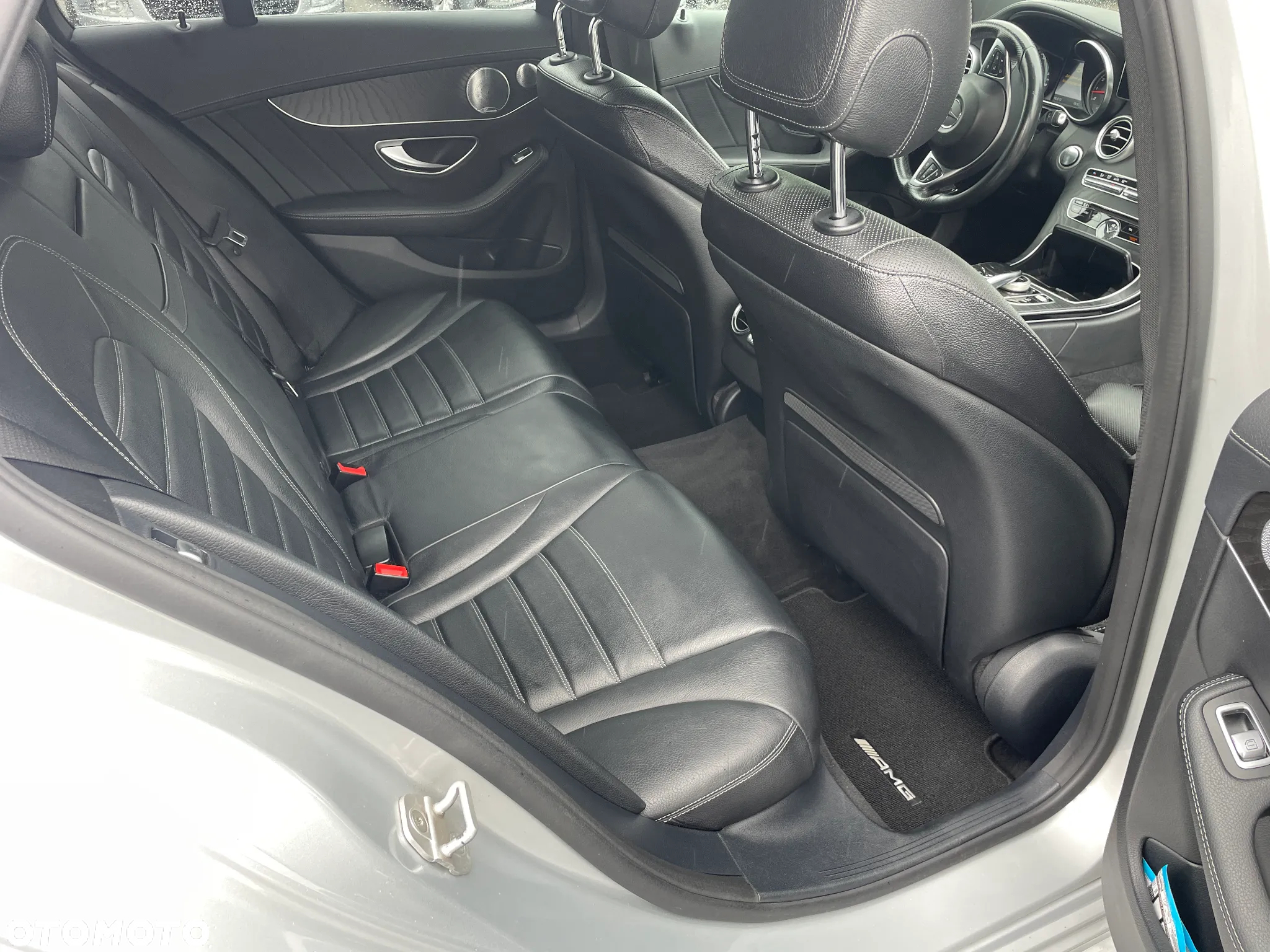 Mercedes-Benz Klasa C 400 4Matic T 7G-TRONIC AMG Line - 9