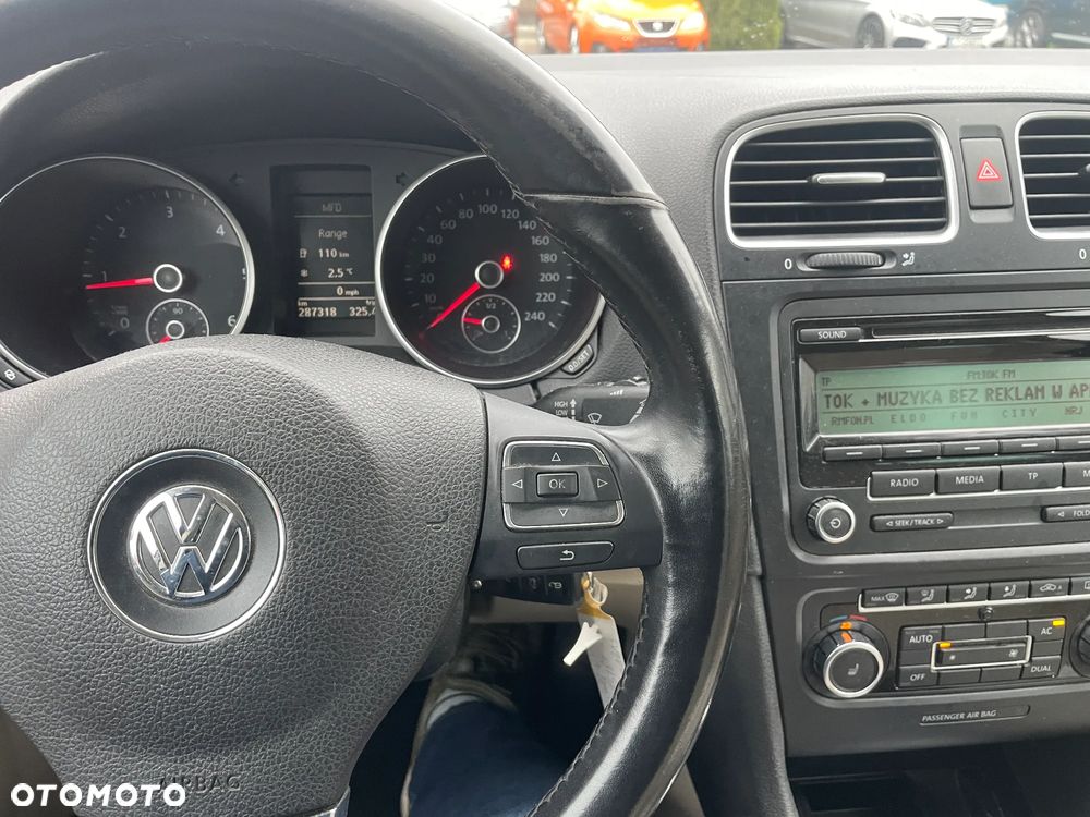 Volkswagen Golf 2.0 TDI DPF DSG Comfortline - 19