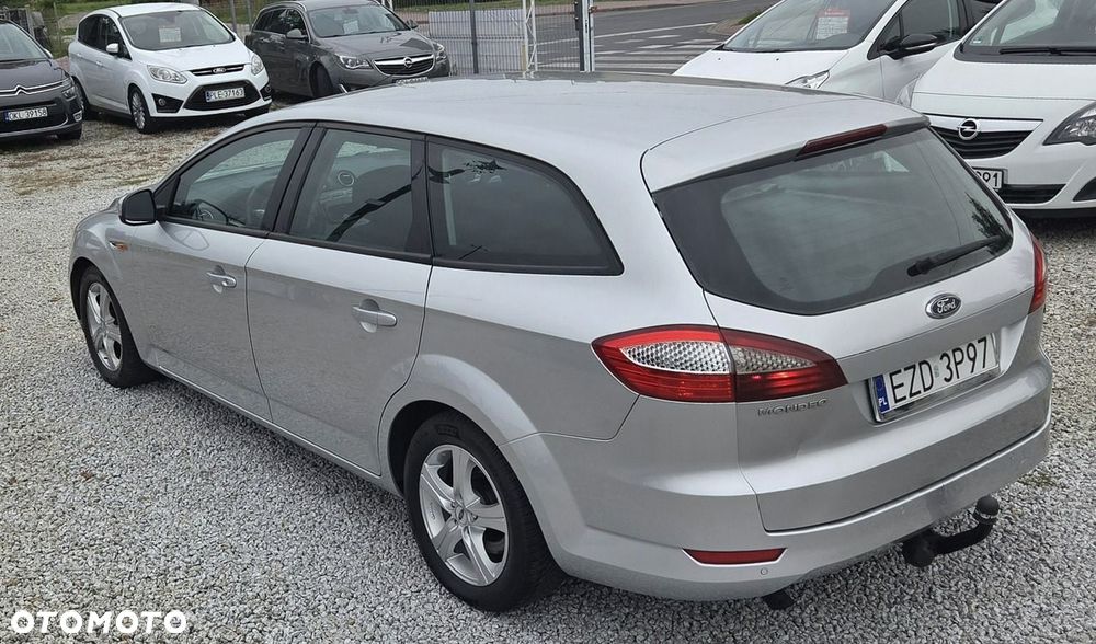 Ford Mondeo - 33