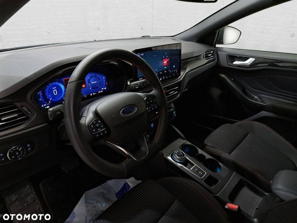 Ford Focus - 11