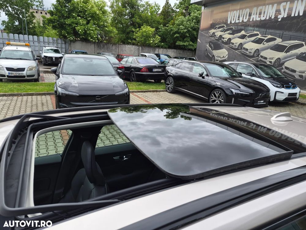 Volvo V60 B4 MHEV AT Plus Dark - 21