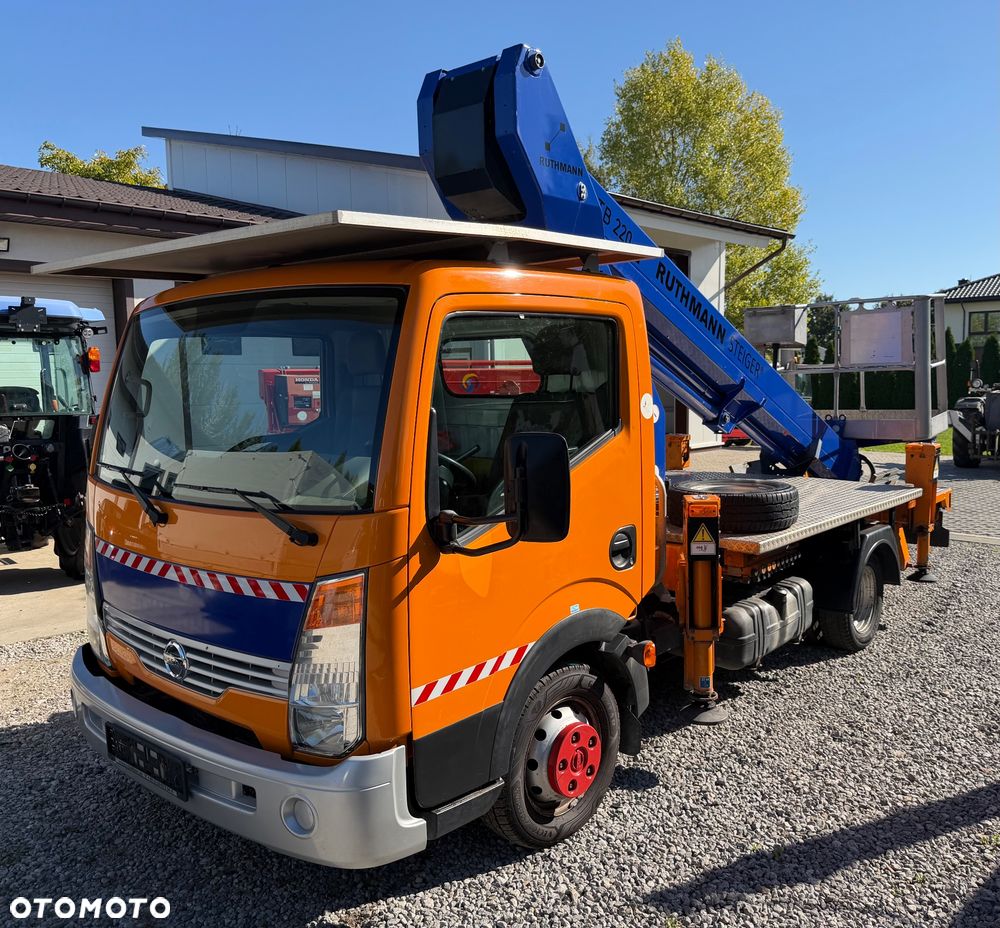 Nissan Cabstar