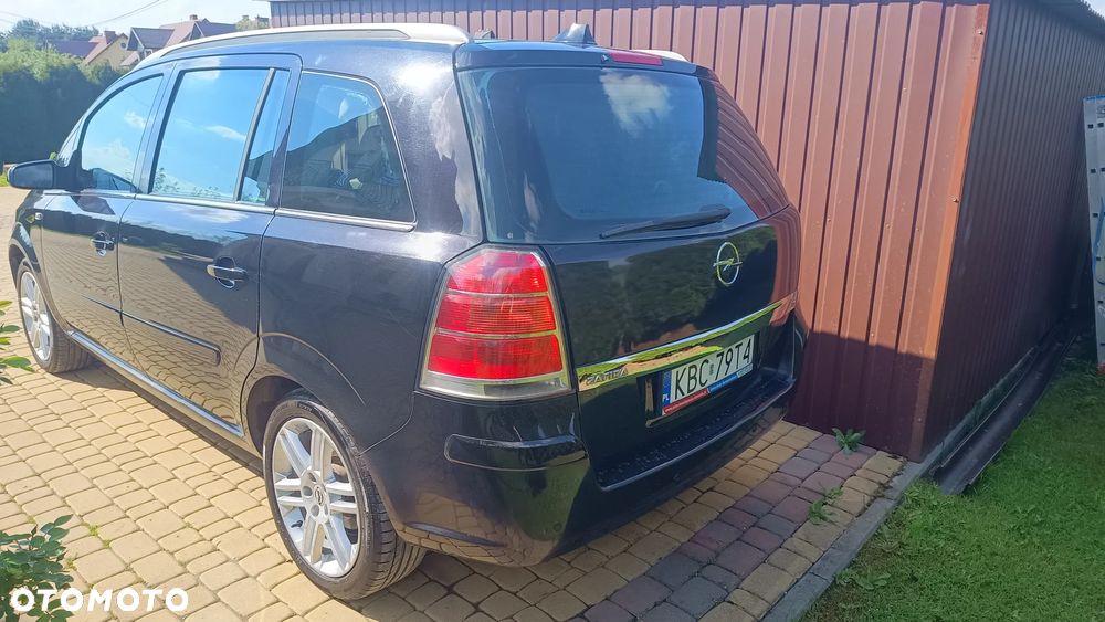 Opel Zafira 1.8 Cosmo - 4