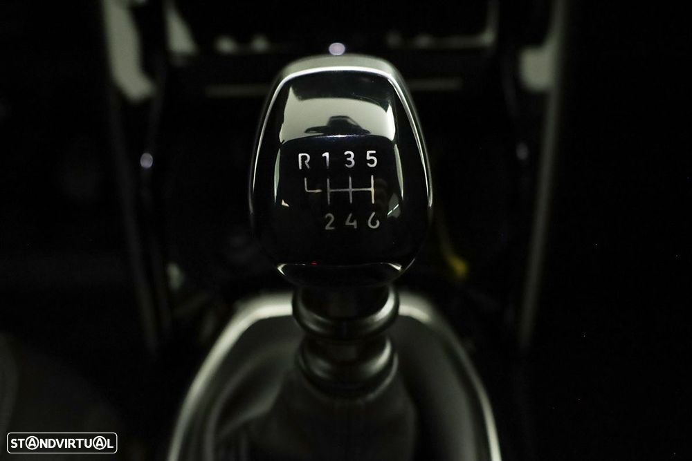 Peugeot 2008 1.2 PureTech Allure - 14